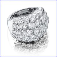 18k white ladies diamond ring