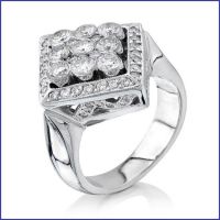 18k white diamond ring